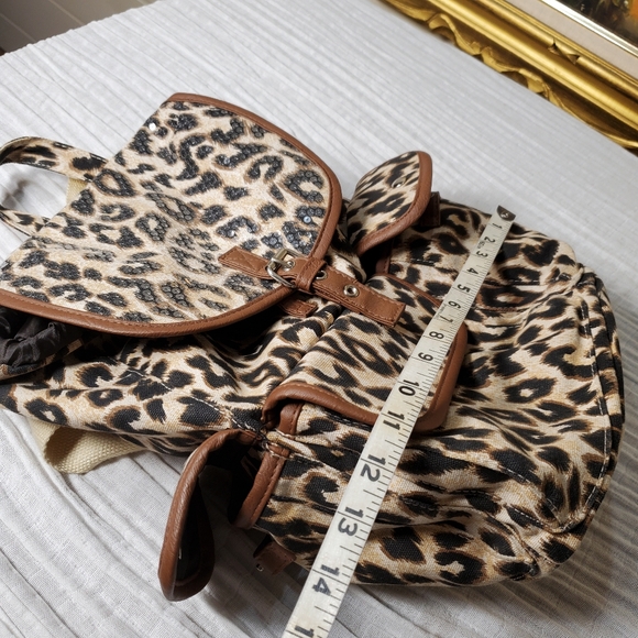 Cheetah print sequin backpack - Picture 5 of 13